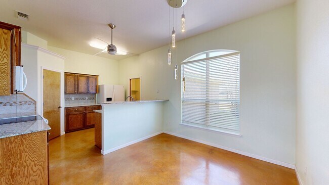 Building Photo - GORGEOUS HOME IN NOLANVILLE CLOSE TO FORT ...