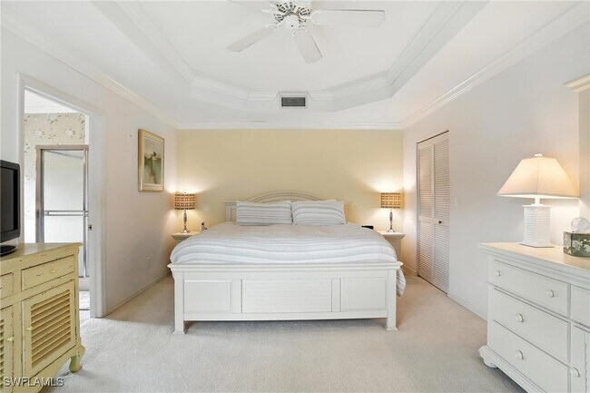 Building Photo - 7032 Pelican Bay Blvd