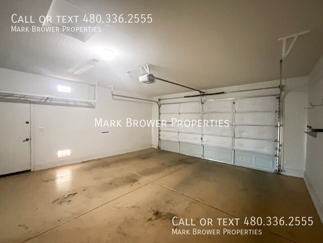 Building Photo - 724 W Dragon Tree Ave