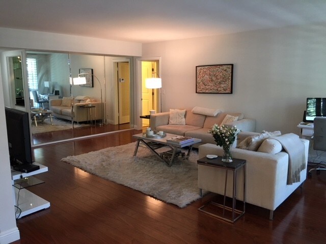 view of living room - 11970 Montana Ave