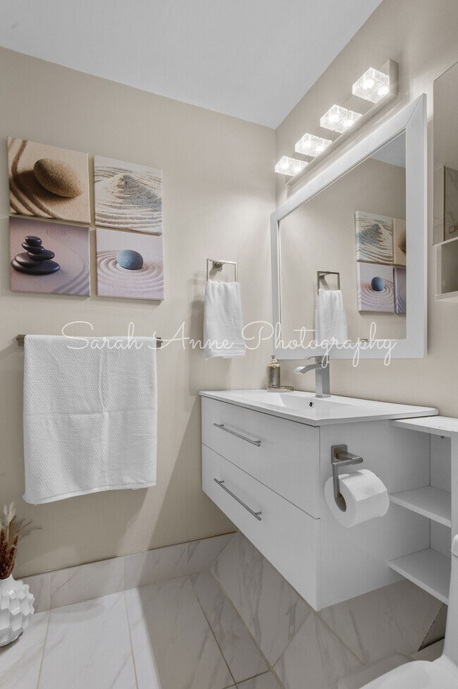 Building Photo - 426 Jefferson St