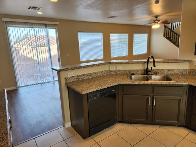 Building Photo - 5236 Scarlet Iris Ct