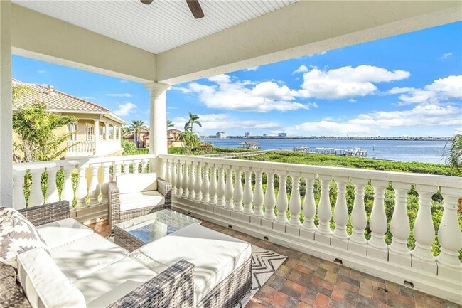 Building Photo - 4133 Causeway Vista Dr