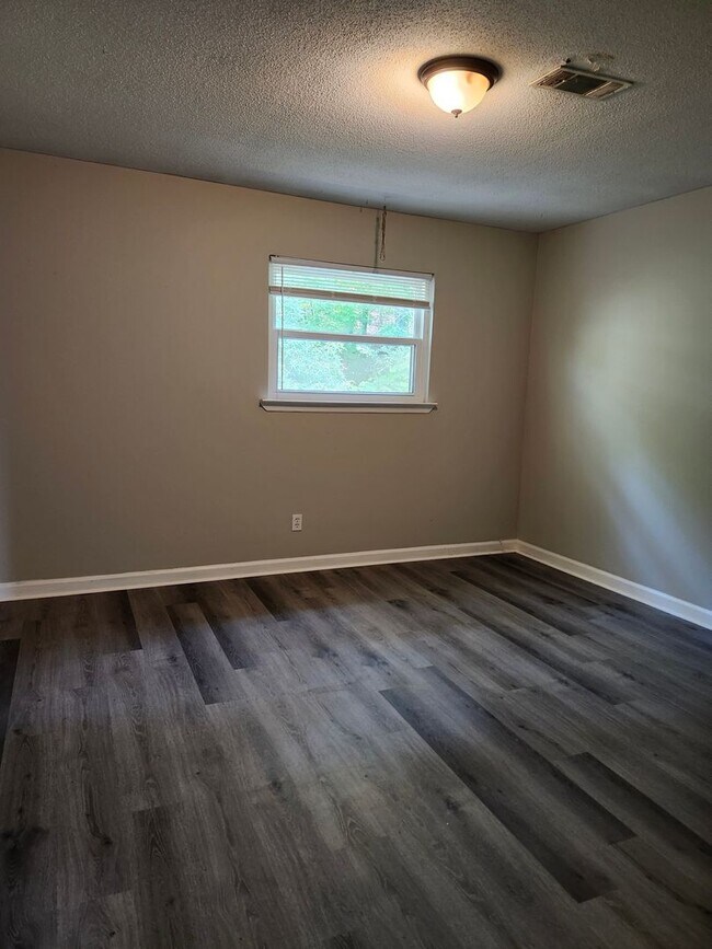 Building Photo - 778 Winding Hills Ln