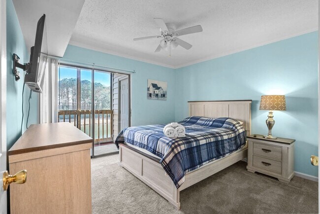 Building Photo - 2535 Great Scott Dr