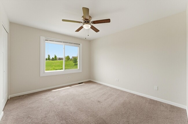 Building Photo - 15826 Farm Hill Dr