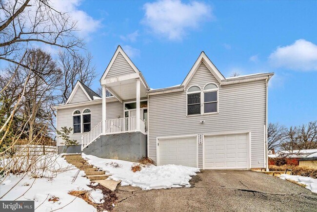 Building Photo - 3313 Moline Rd