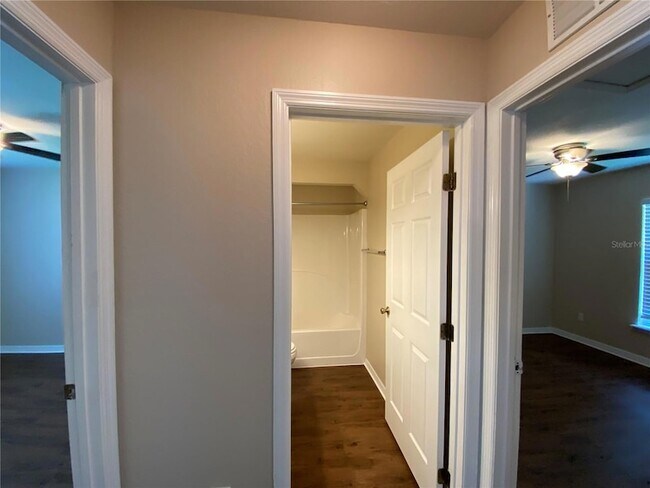 Building Photo - 5269 SE 70th Ave