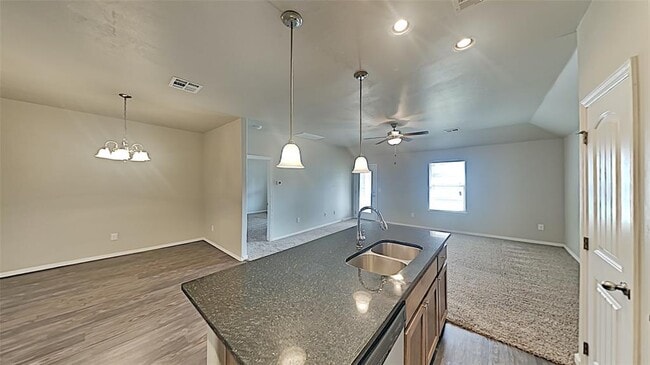 Building Photo - 4601 Oasis Ln
