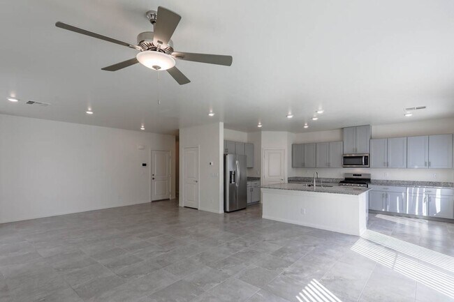 Building Photo - 4 Bedroom, with loft, North Las Vegas Home...