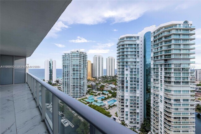 Building Photo - 300 Sunny Isles Blvd