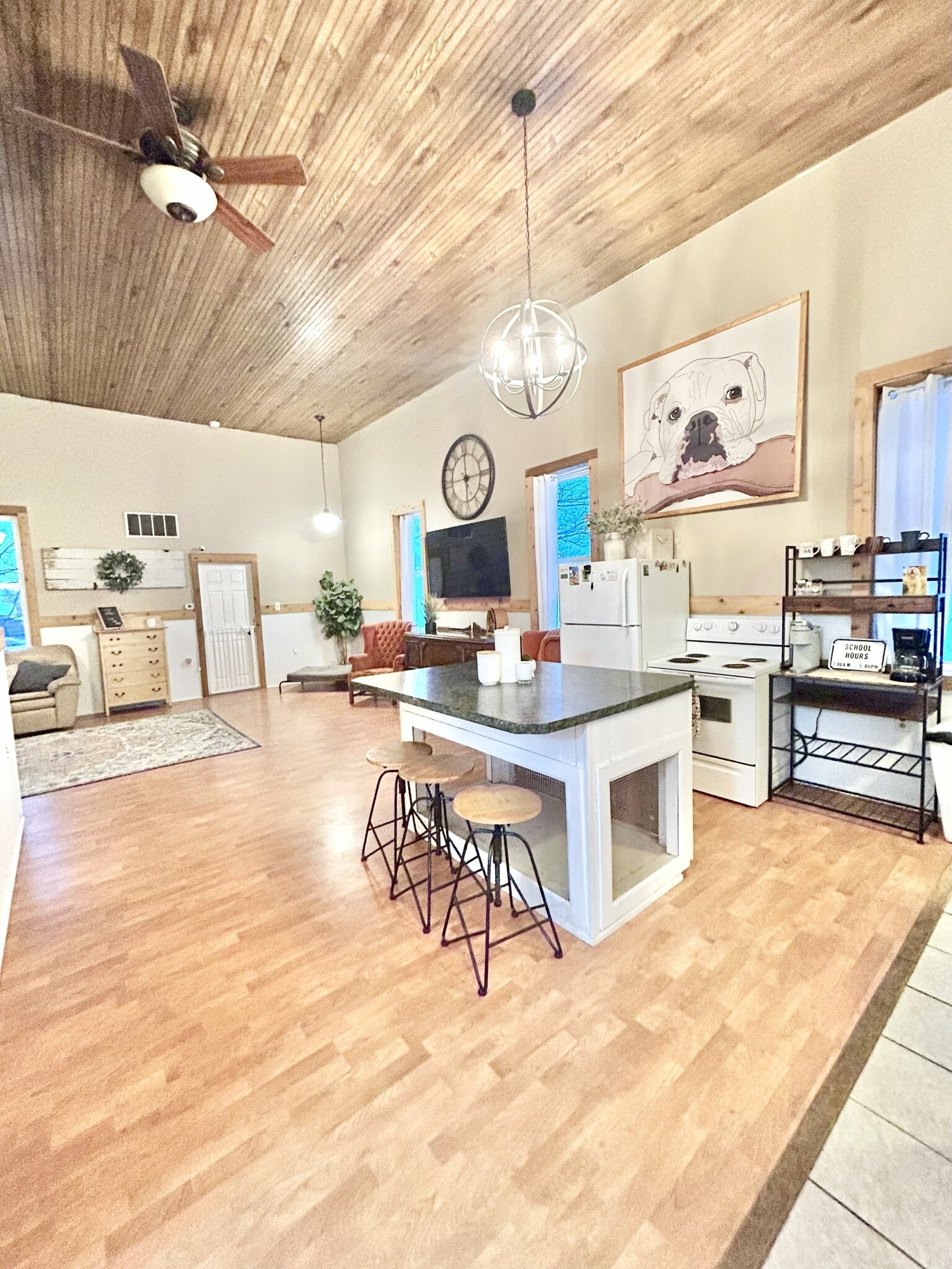 Building Photo - 1291 Kinneville Rd