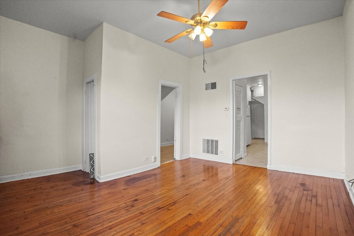 Building Photo - 4841 S Loomis Blvd