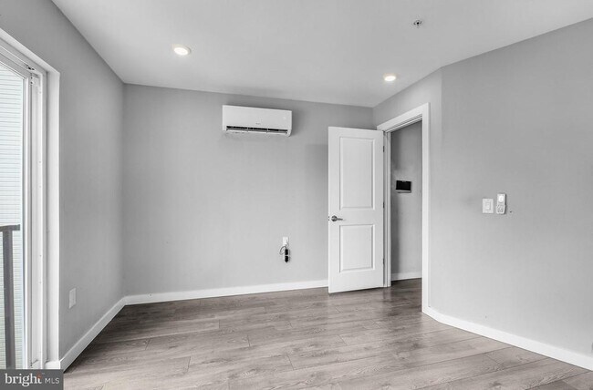 Building Photo - 1447 N 8th St