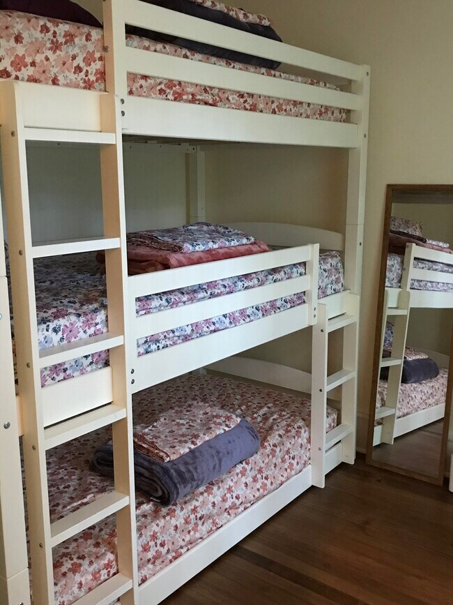 3rd Bedroom or Office - 14 Main St