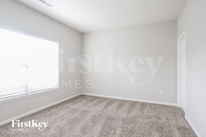 Building Photo - 7207 Parklake Pl