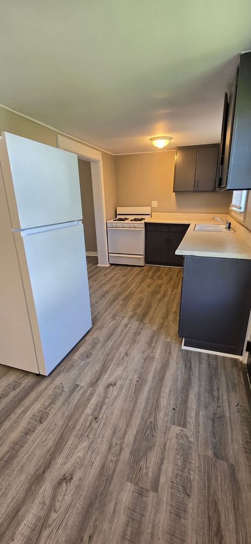Building Photo - Freshly Updated Interior! 2 Bed 1.5 Bath Home - Alexandria IN