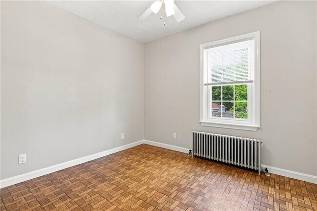 Building Photo - 51 Pettaconsett Ave