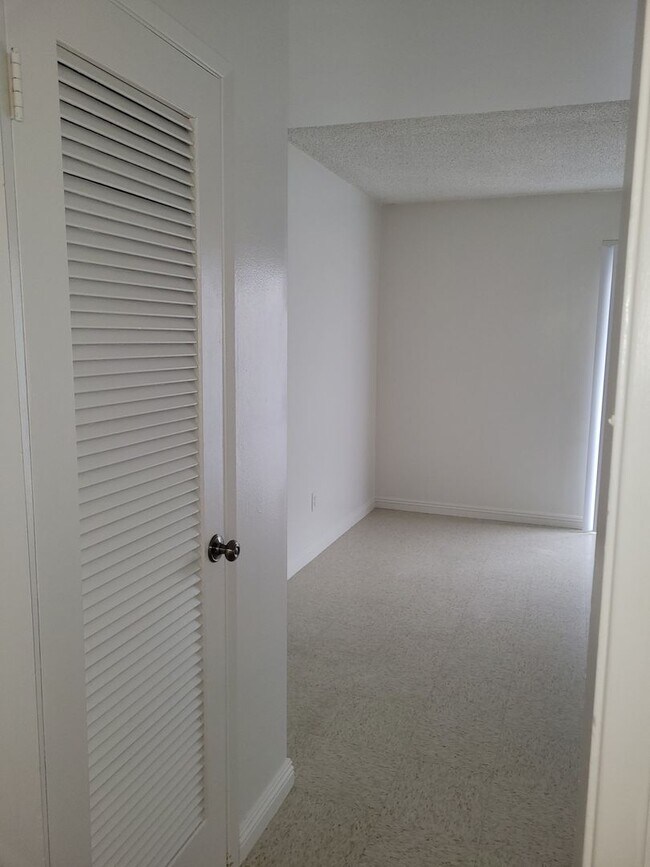 Interior Photo - Rolling Hills Gardens REC