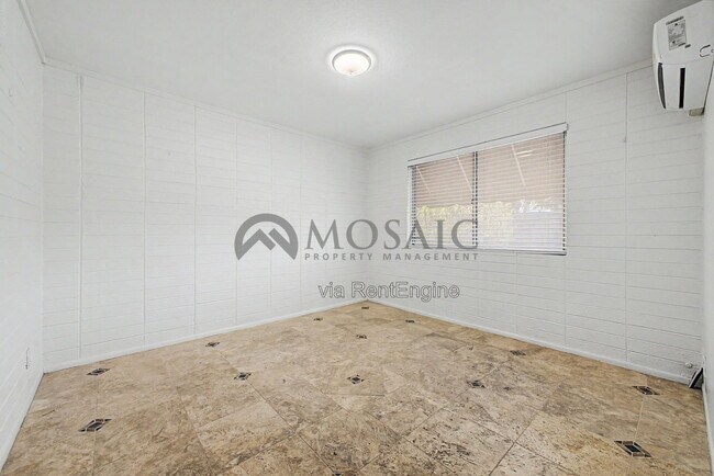 Building Photo - 3333 E Medlock Dr