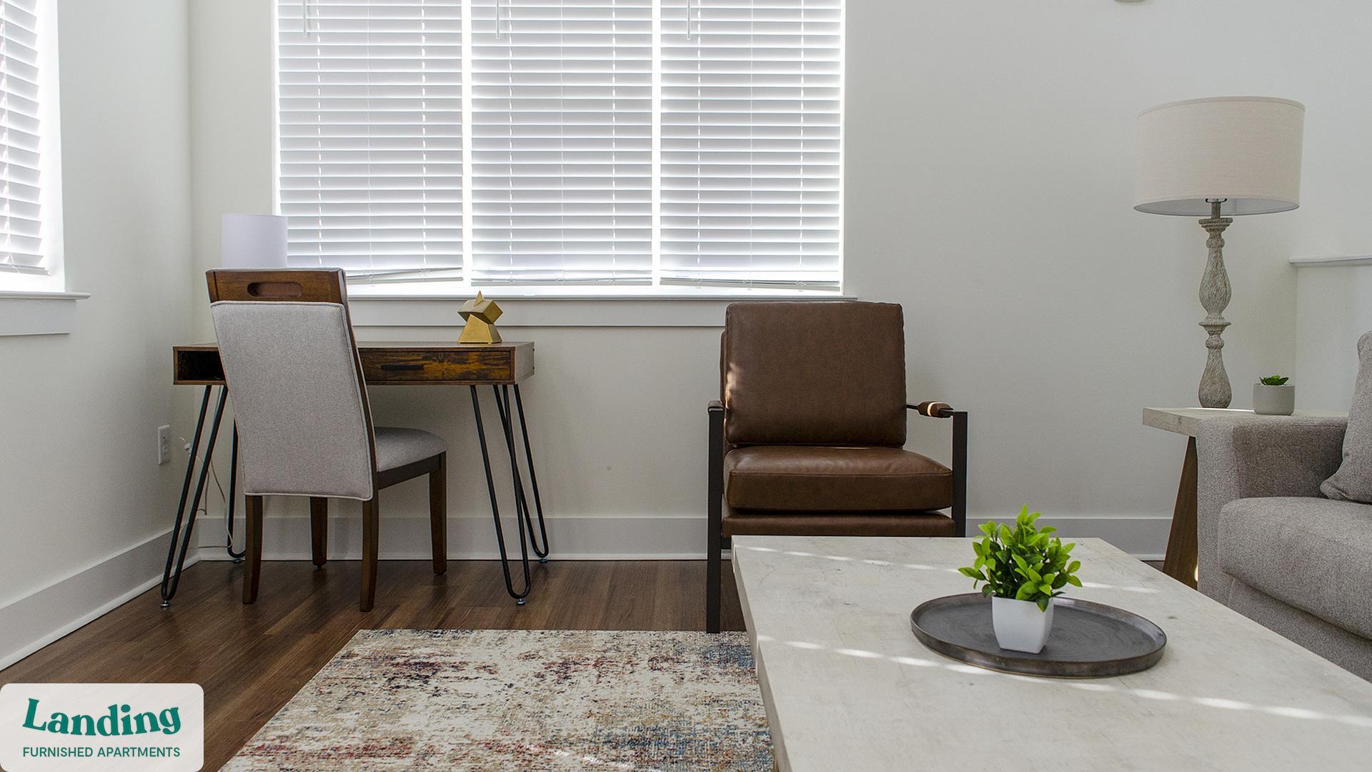 Building Photo - 901 Kelly Green Ln