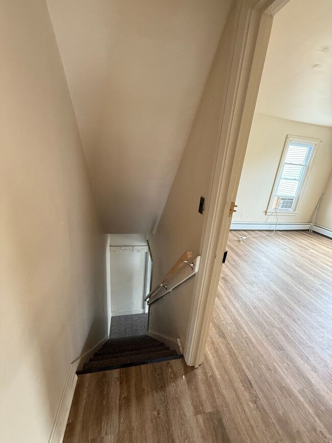 Building Photo - 2 bedroom with a bonus room! Newville PA!