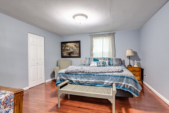 Building Photo - 507 Cambridge St