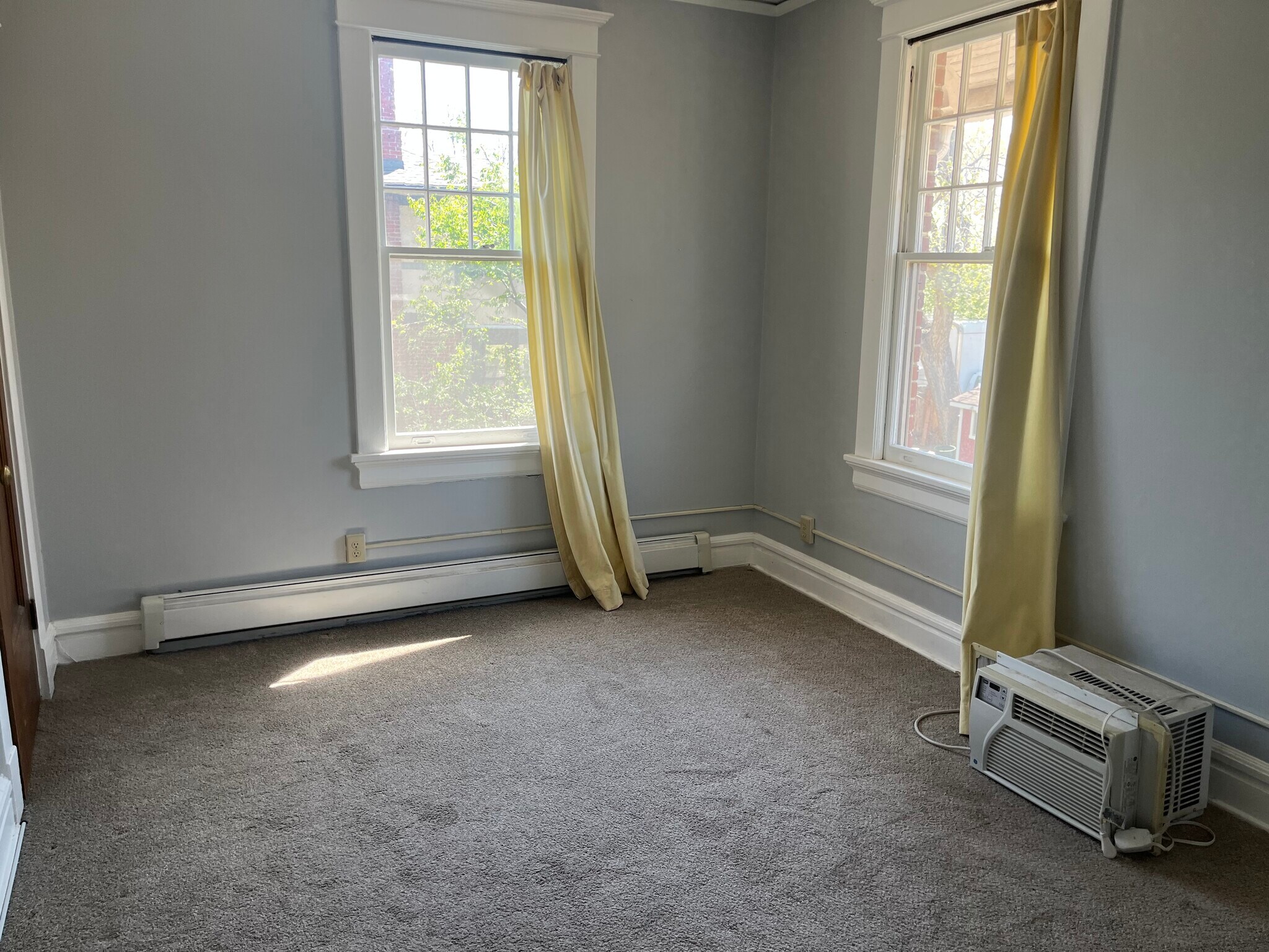 Building Photo - 1263 Milwaukee St