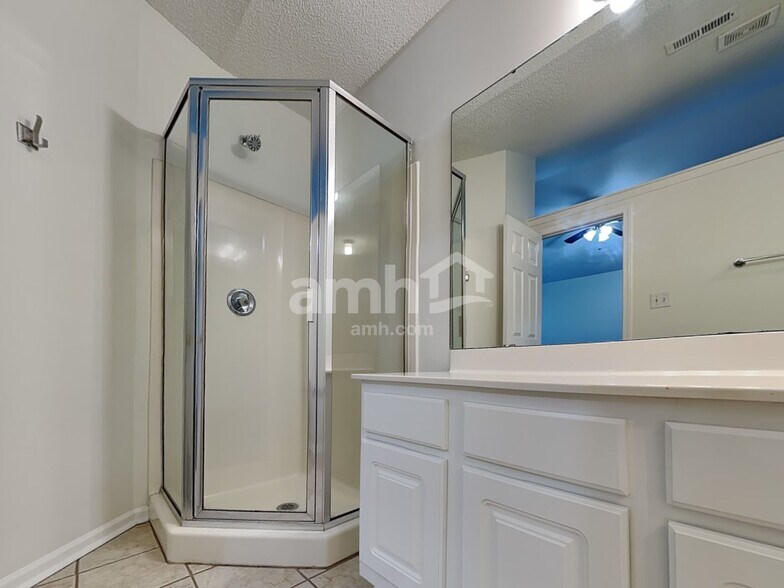 Building Photo - 12190 Canopy Ln