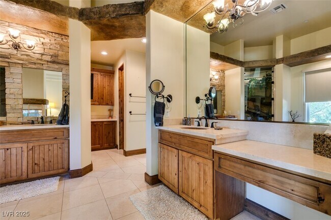 Building Photo - 549 Regents Gate Dr