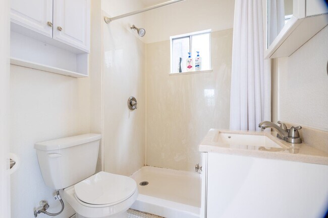 Building Photo - UC Berkeley Duplex