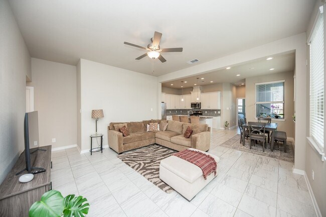 Building Photo - 1539 Rustling Creek Dr