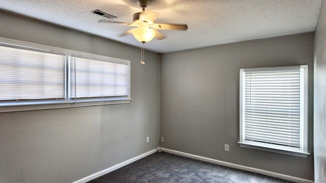 Building Photo - 1007 Brandon Quay