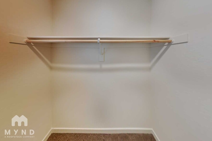 Building Photo - 3049 Pruett Dr