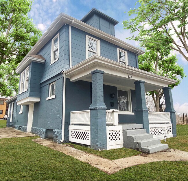 Building Photo - 435 Norton Ave