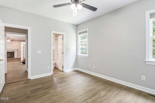 Building Photo - 301 Perry Creek Dr