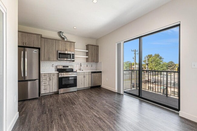 Building Photo - 503 Horton St