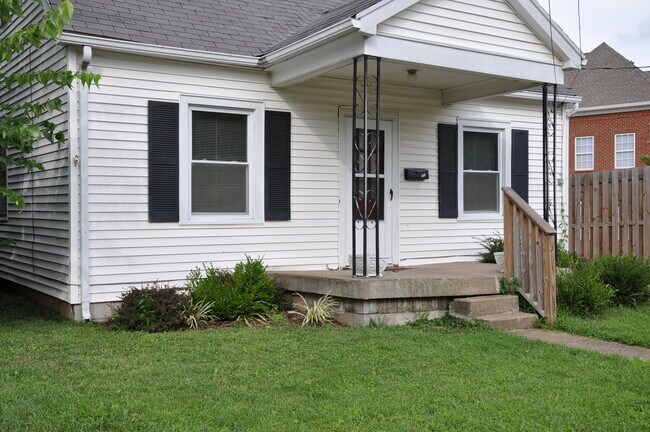 Primary Photo - Now Pre-Leasing for Fall Semester 2026