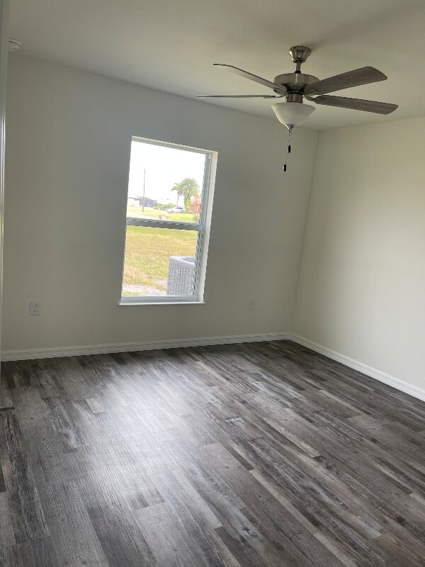 Building Photo - 1121 NW 13th Terrace