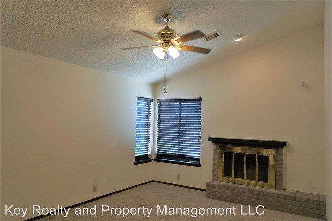 Building Photo - 9763 Hefner Village Blvd