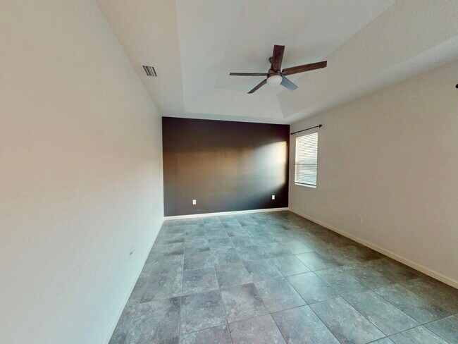 Building Photo - 1404 Mulligan Dr