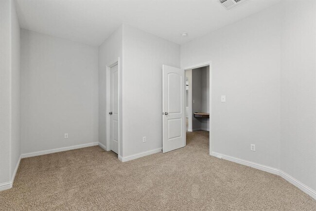 Building Photo - 2430 Santa Barbara Loop