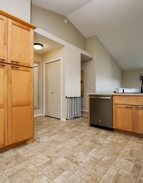 Building Photo - 3436 W 84th Pl