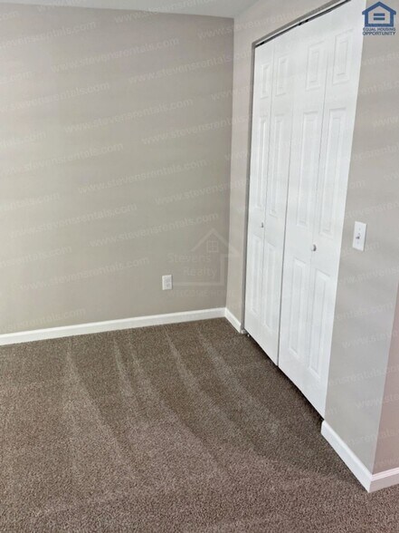 Building Photo - 107 Walker St