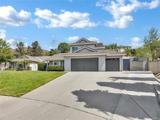 Building Photo - 10900 Meseta Dr