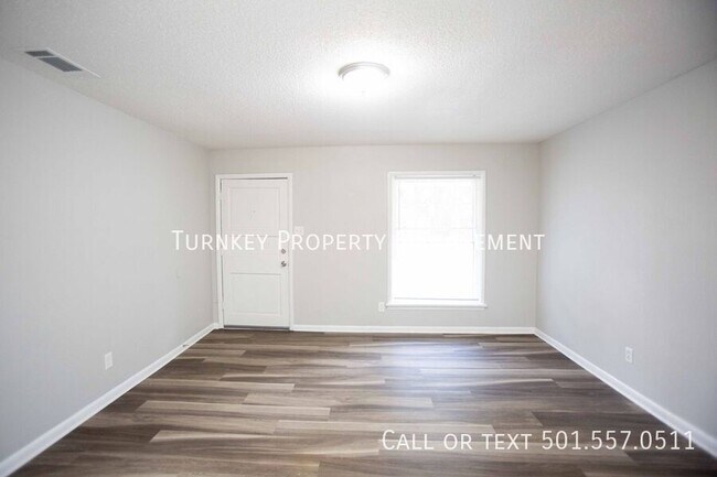 Building Photo - 4 Wynne Cir