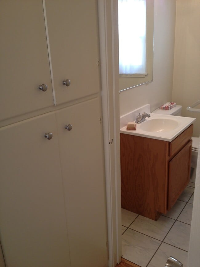 Building Photo - 708 Liberty St