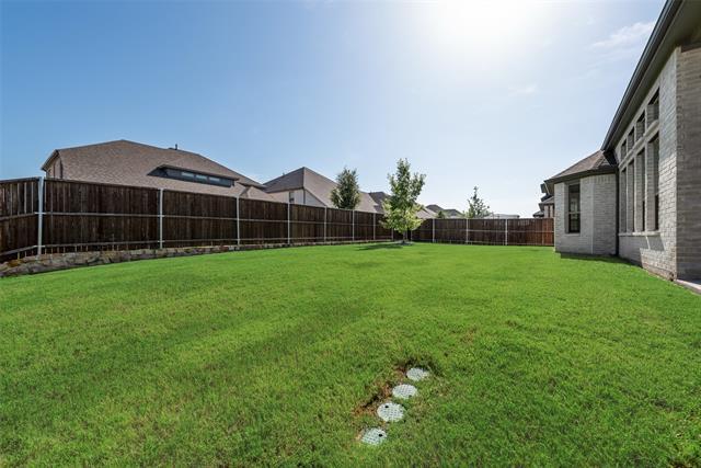 Building Photo - 211 Coyote Creek Dr