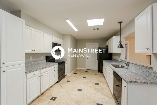 Building Photo - 18205 N 25th Pl