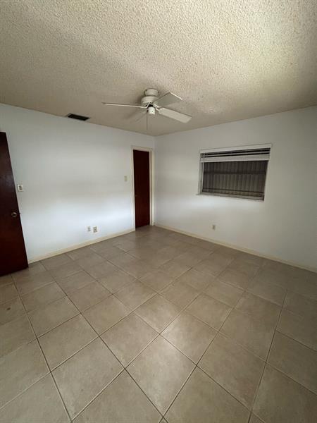 Building Photo - 7663 NW 73rd Terrace